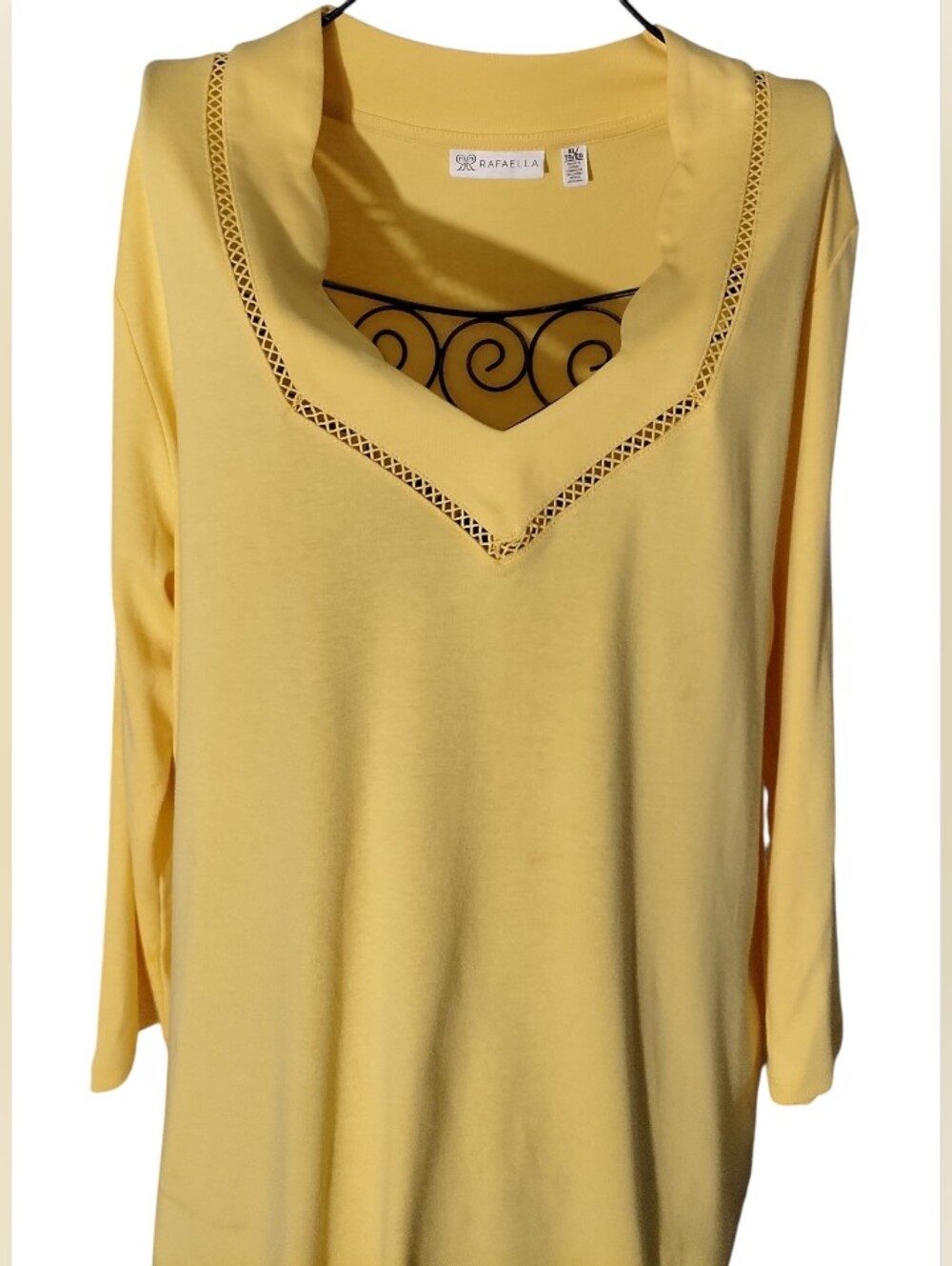 Rafaella Soft Yellow V-Neck Long Sleeve Top with Cutout Trim Size XL